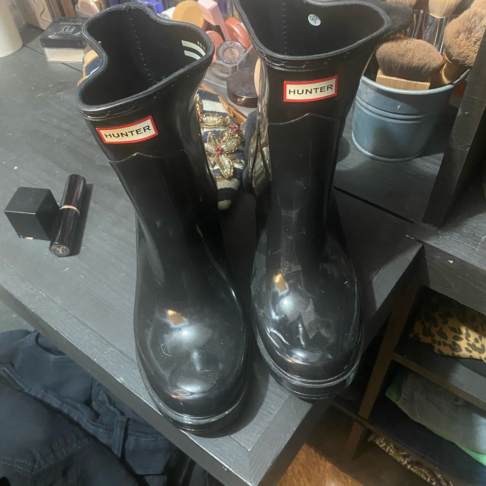 Hunter wedge rain boots
